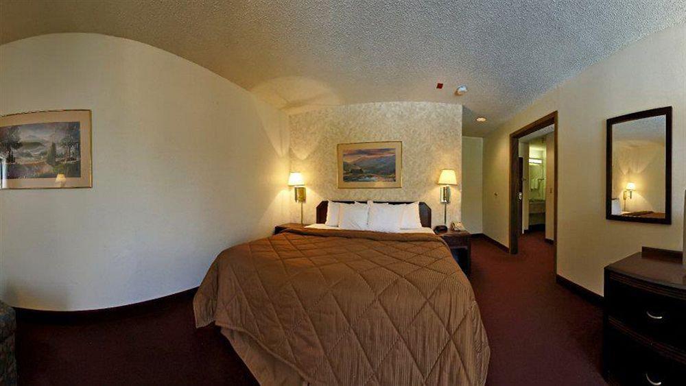 Greenstay Inn & Suites Court View スプリングフィールド エクステリア 写真
